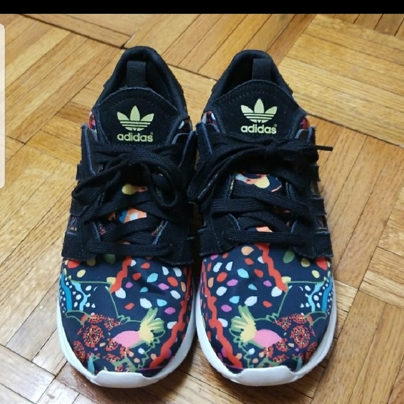 Adidas shoes - Picture 2 of 2